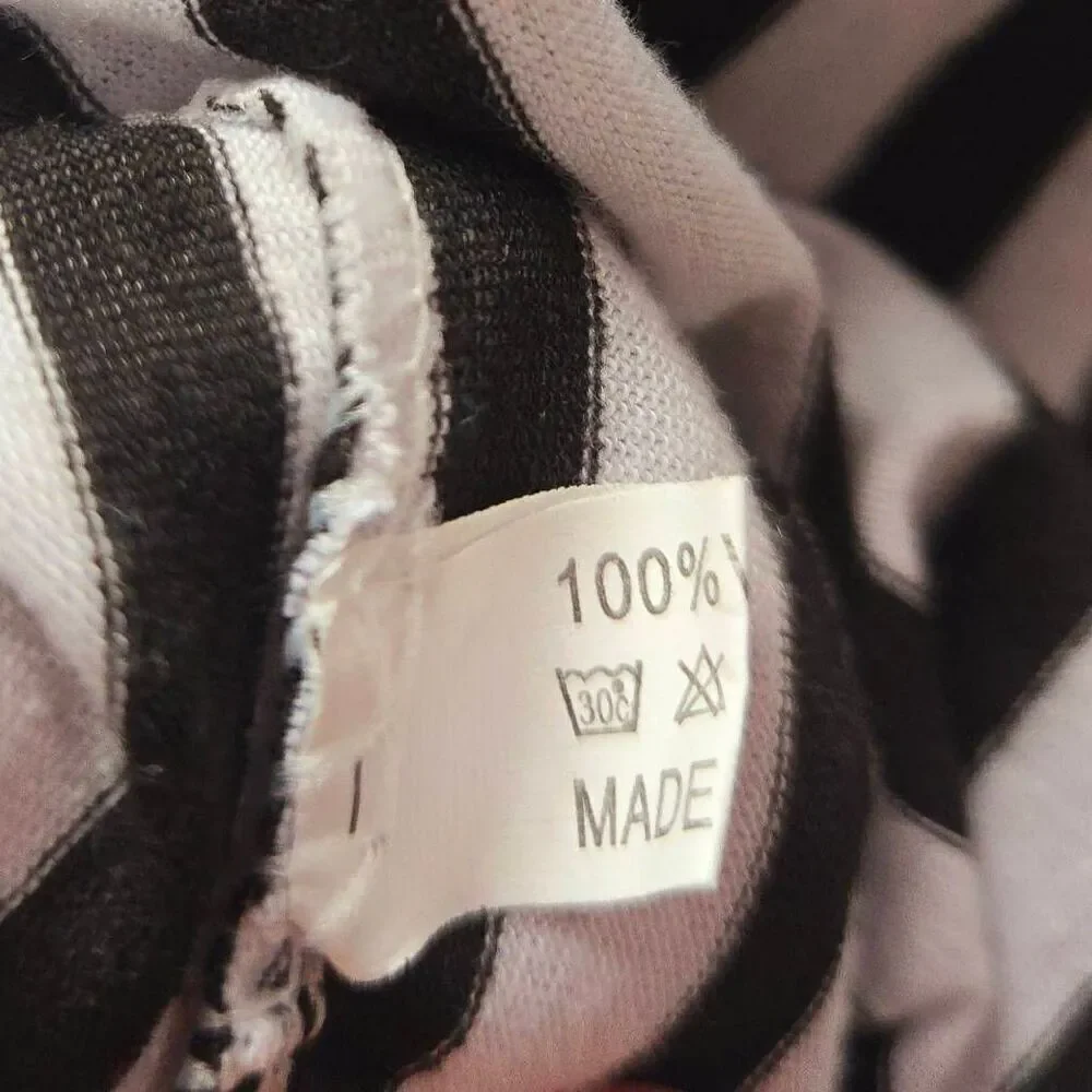 Woman black white stripped infinity scarf